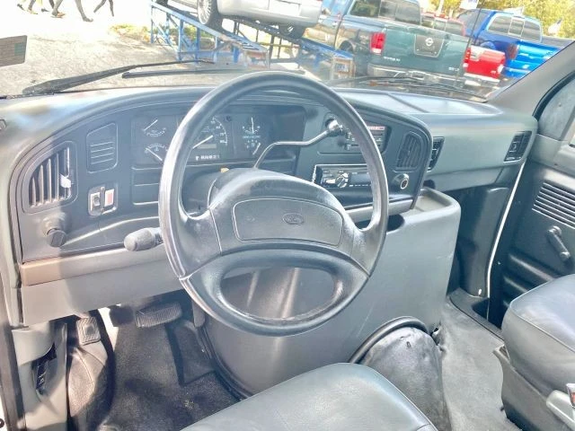 1996 Ford Econoline Van - Image 11 of 28