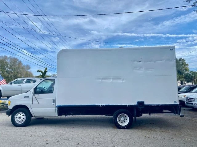 1996 Ford Econoline Van - Image 3 of 28