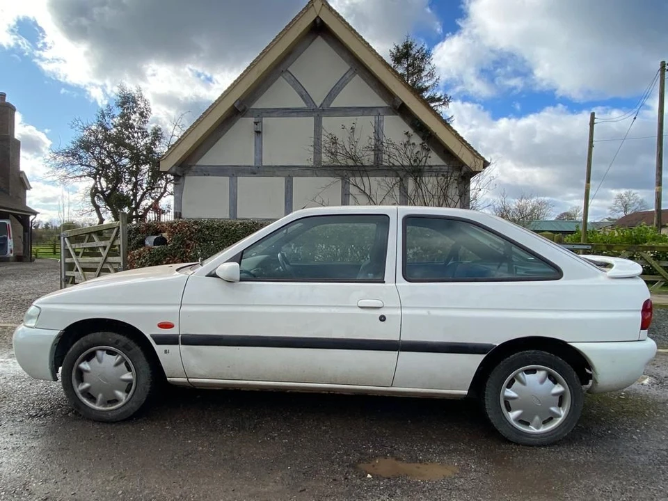 1996 Ford Escort - Image 4 of 16