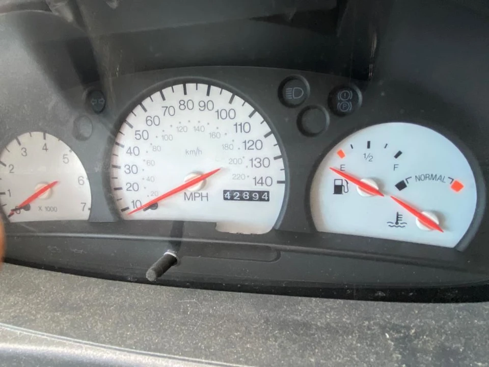 1996 Ford Escort - Image 15 of 16