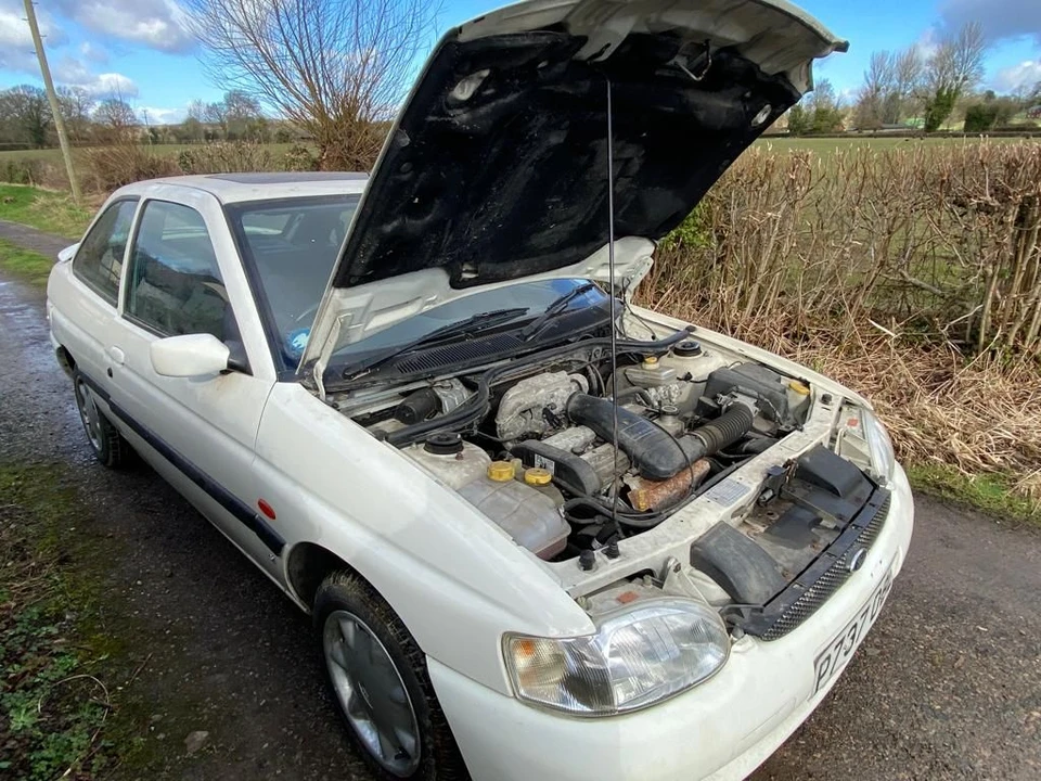 1996 Ford Escort - Image 12 of 16