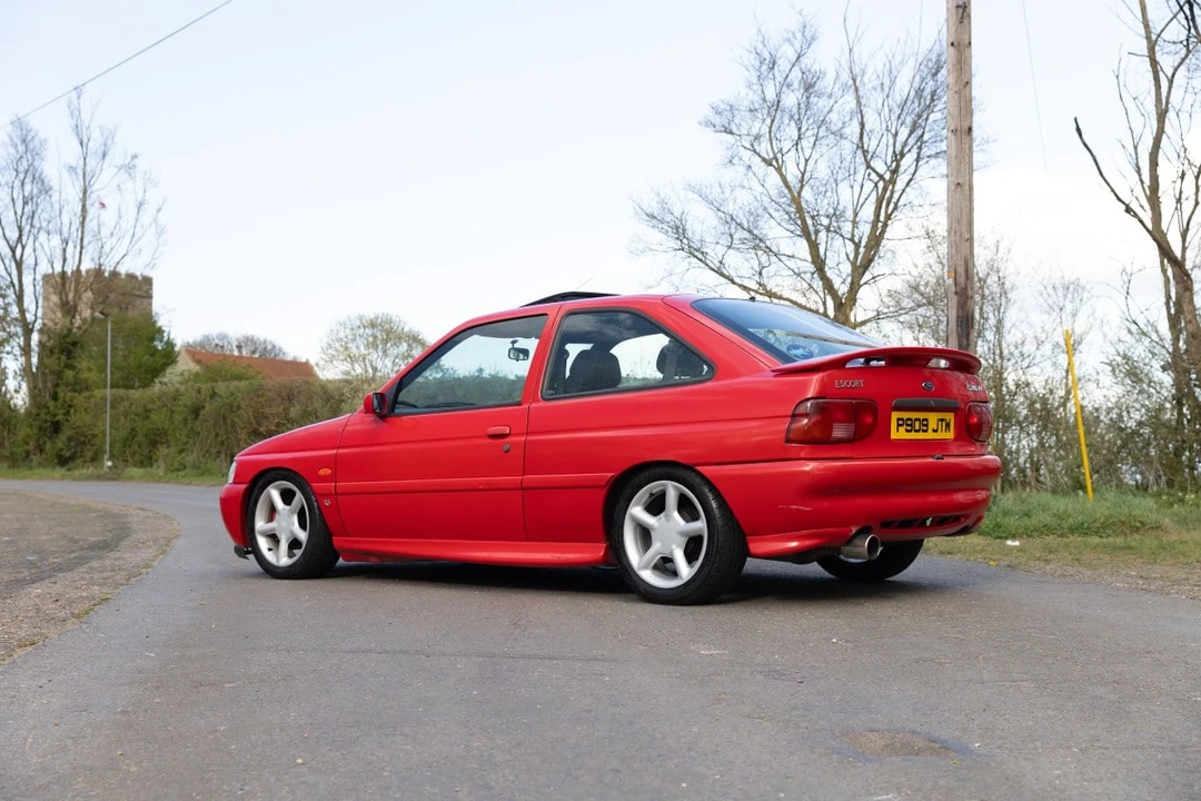 1996 Ford Escort - Image 9 of 31