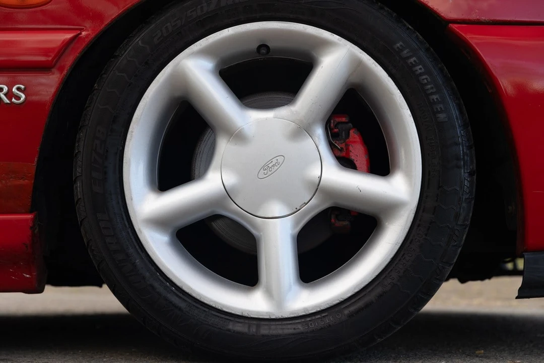 1996 Ford Escort - Image 15 of 31