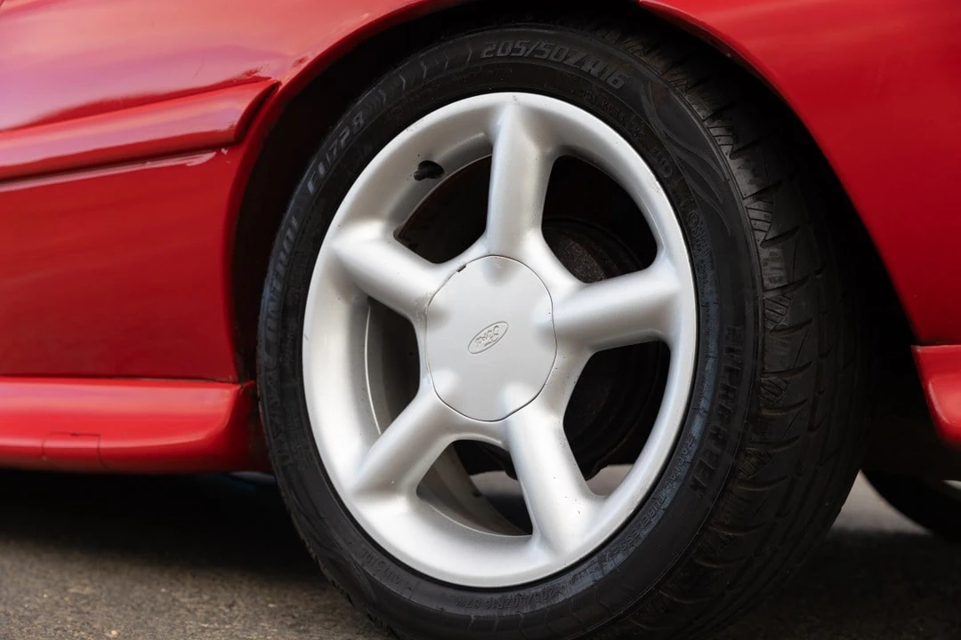 1996 Ford Escort - Image 17 of 31