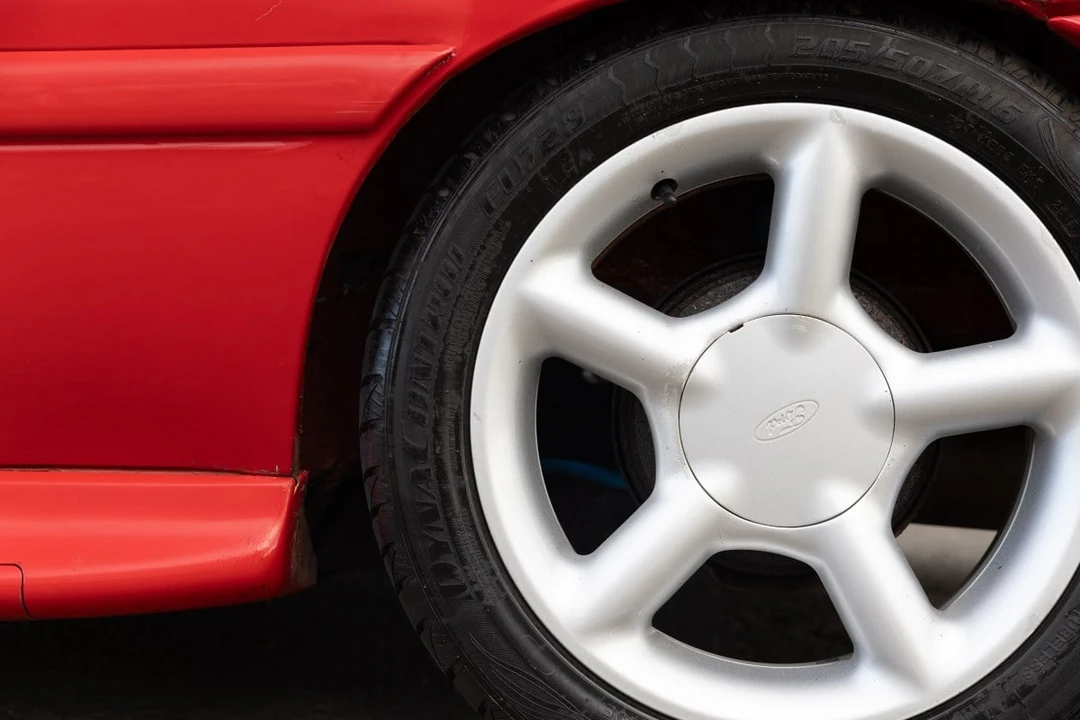 1996 Ford Escort - Image 18 of 31