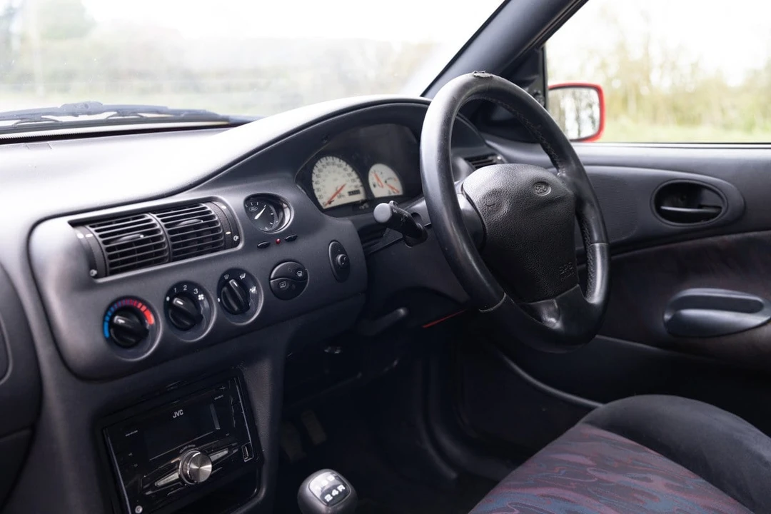 1996 Ford Escort - Image 13 of 31