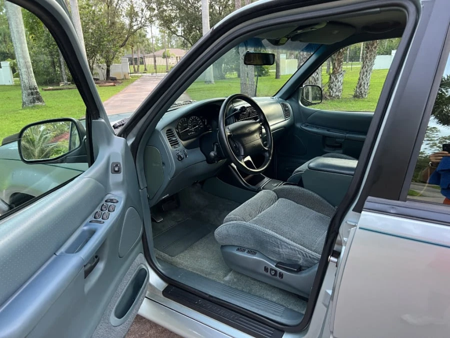 1996 Ford Explorer 2nd Gen - Image 26 of 31