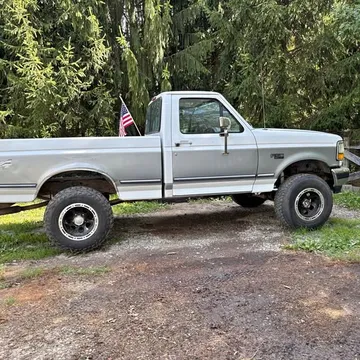 1996 Ford F-150 XL Pickup 2D 6 1/2 ft