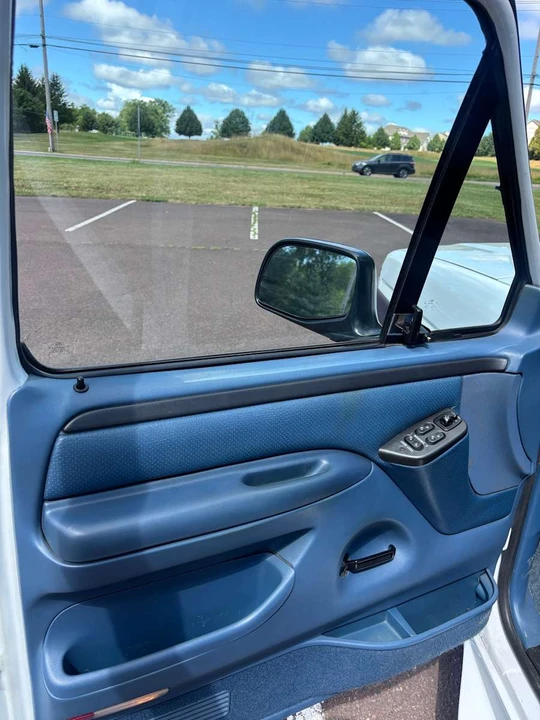 1996 Ford F-Series 9th Gen - Image 17 of 31