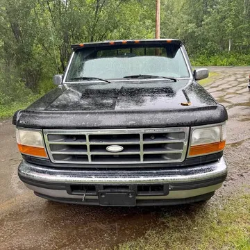 1996 Ford F-150 XLT Pickup 2D 6 1/2 ft