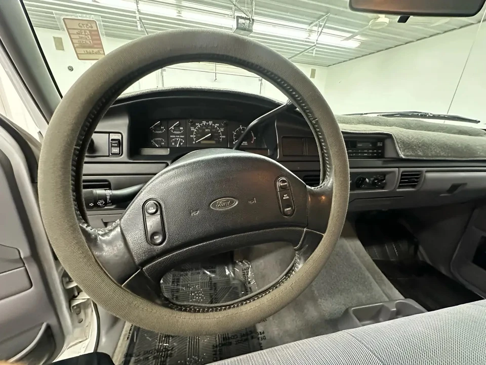 1996 Ford F-Series 9th Gen - Image 30 of 31
