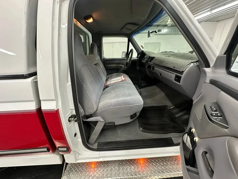 1996 Ford F-Series 9th Gen - Image 27 of 31