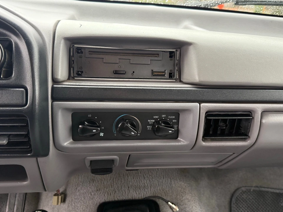 1996 Ford F-Series 9th Gen - Image 13 of 21