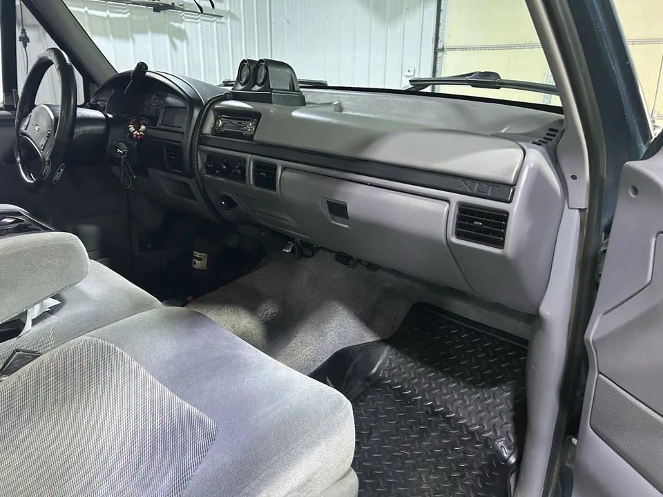 1996 Ford F-Series 9th Gen - Image 13 of 17