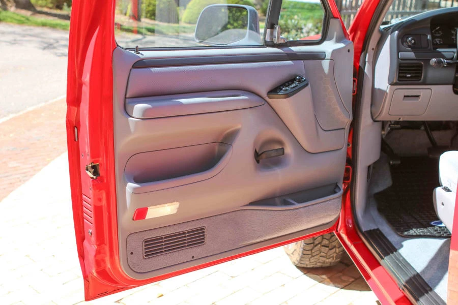 1996 Ford F-Series 9th Gen - Image 3 of 30