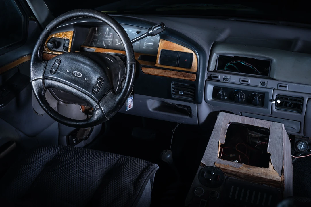1996 Ford Super Duty - Image 13 of 20
