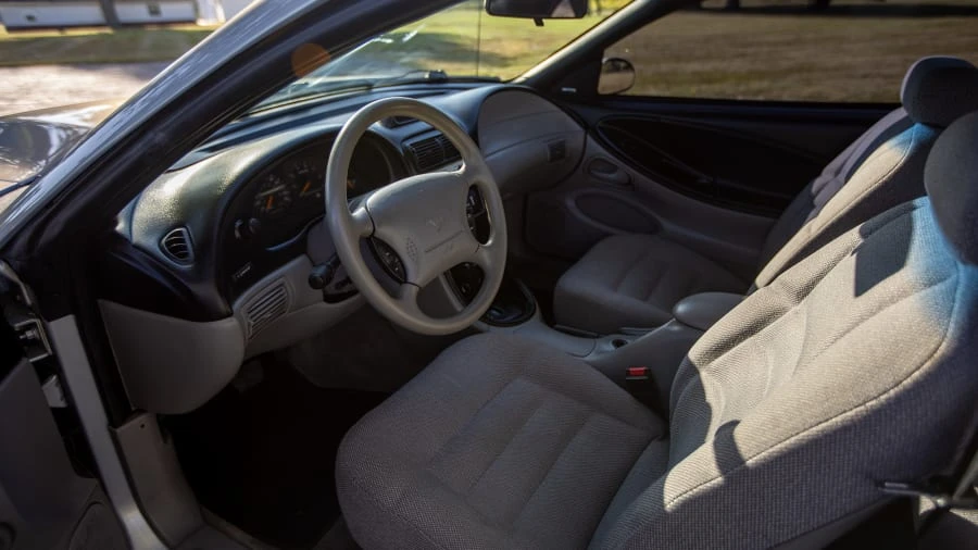 1996 Ford SN95 Mustang - Image 17 of 25