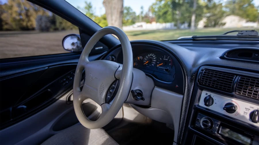 1996 Ford SN95 Mustang - Image 20 of 25