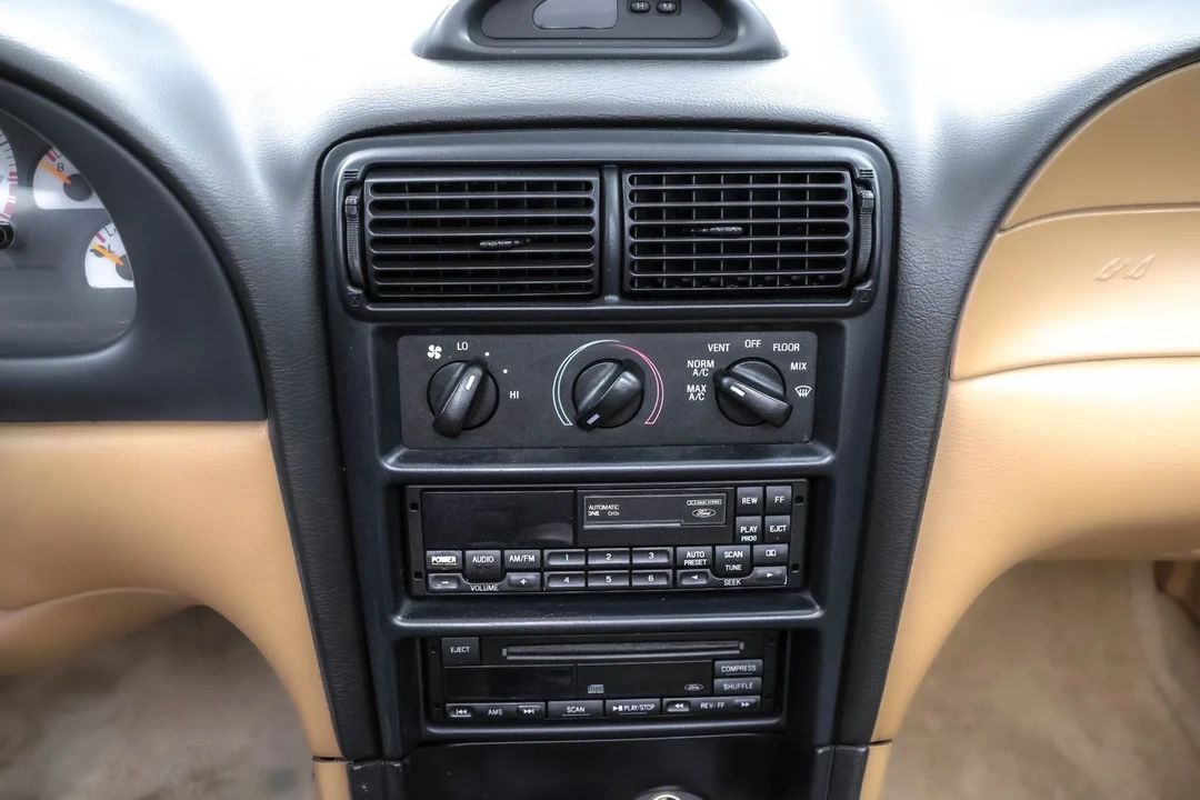 1996 Ford SN95 Mustang - Image 8 of 12