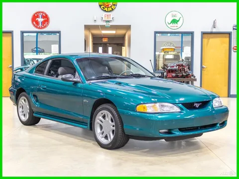 1996 Ford Mustang GT 2dr Cpe GT