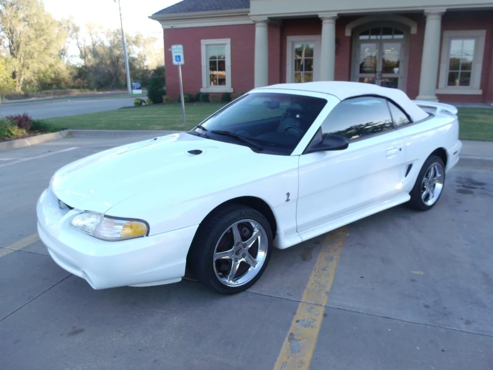 1996 Ford SN95 Mustang Cobra - Image 13 of 21