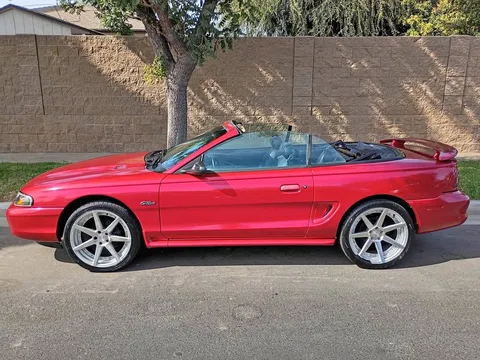 1996 Ford Mustang GT Convertible 2D