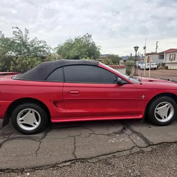 1996 Ford Mustang Convertible 2D