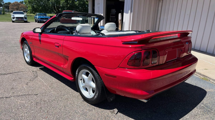 1996 Ford SN95 Mustang - Image 13 of 18
