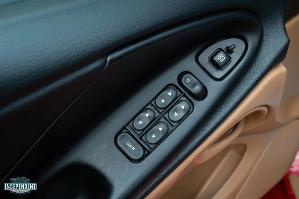 1996 Ford SN95 Mustang - Image 16 of 20