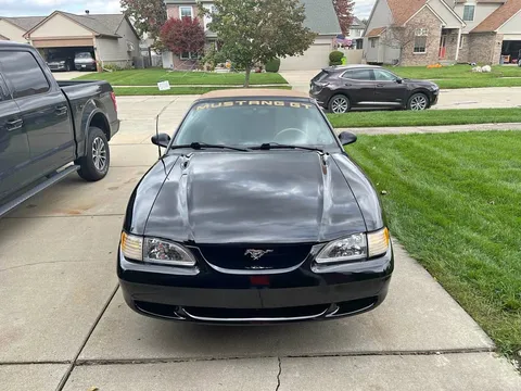 1996 Ford Mustang GT Convertible 2D