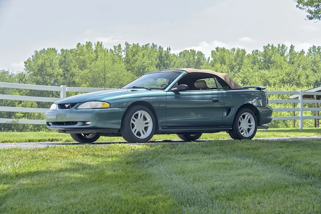 1996 Ford SN95 Mustang - Image 14 of 31