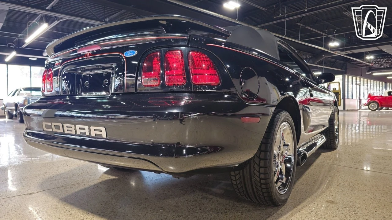 1996 Ford SN95 Mustang Cobra - Image 13 of 21