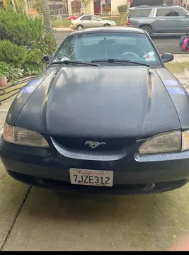 1996 Ford Mustang V6 Coupe 2D