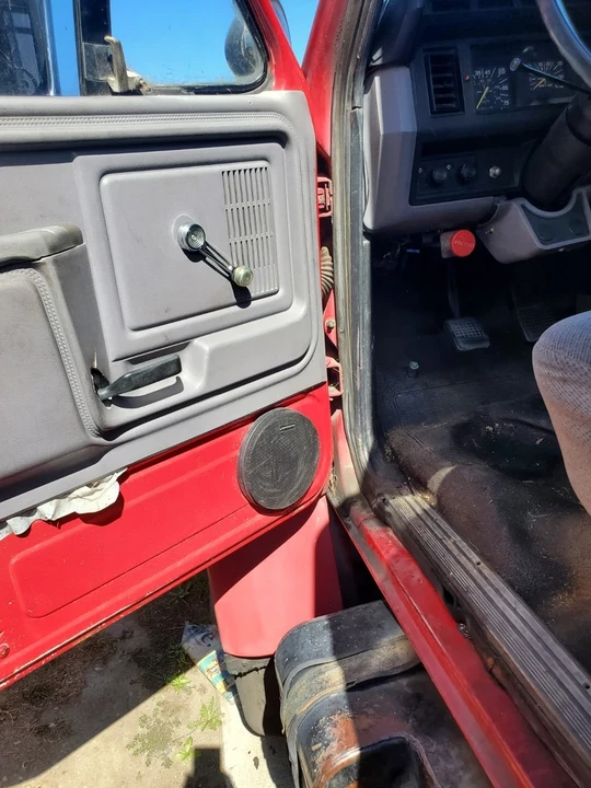1996 Ford - Image 2 of 19