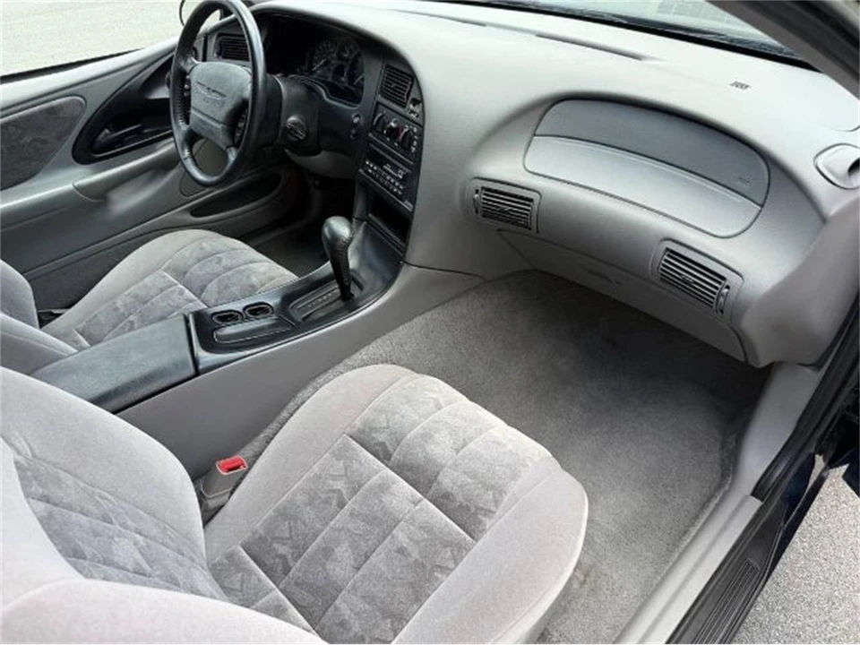 1996 Ford Thunderbird 10th Gen - Image 3 of 22