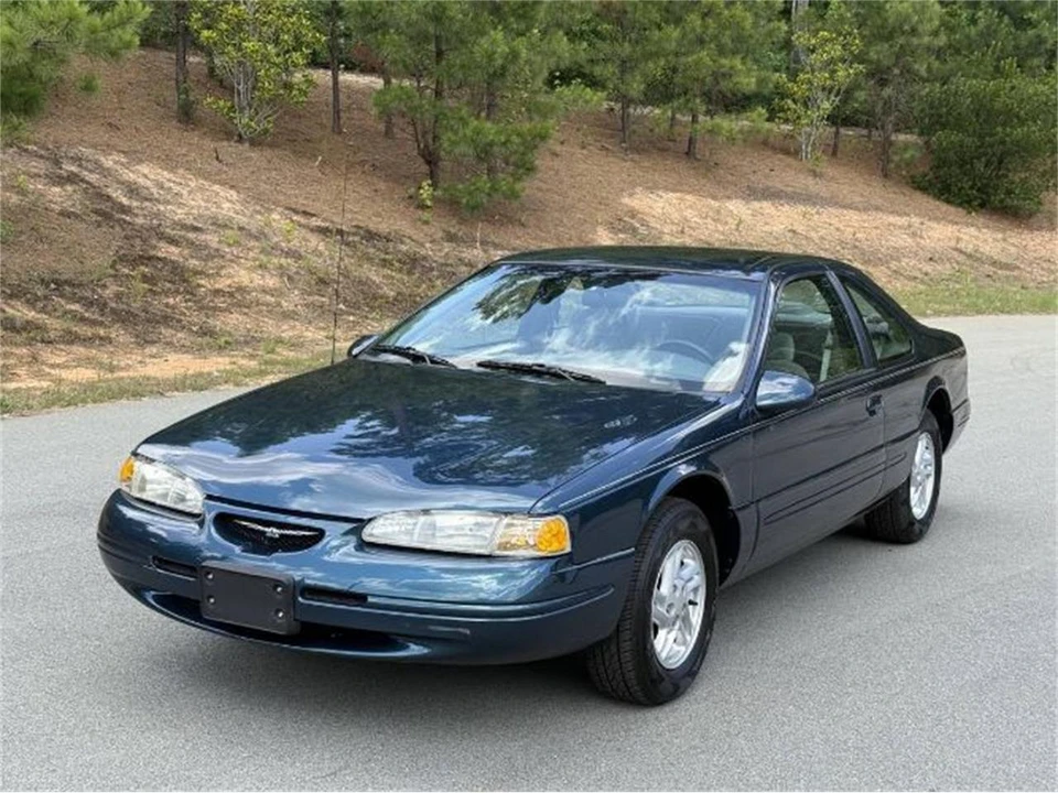1996 Ford Thunderbird 10th Gen - Image 20 of 22