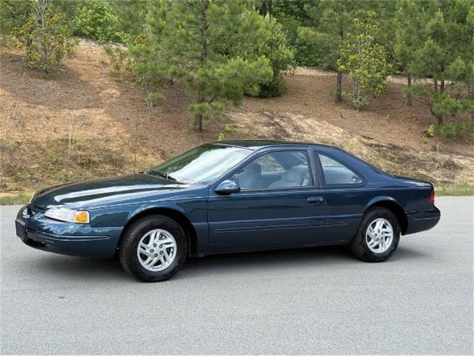 1996 Ford Thunderbird 10th Gen - Image 21 of 22
