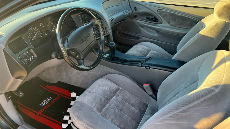 1996 Ford Thunderbird 10th Gen - Image 3 of 10