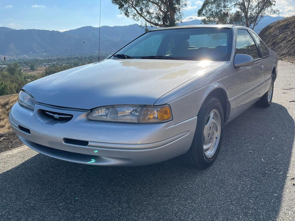 1996 Ford Thunderbird 10th Gen - Image 11 of 31