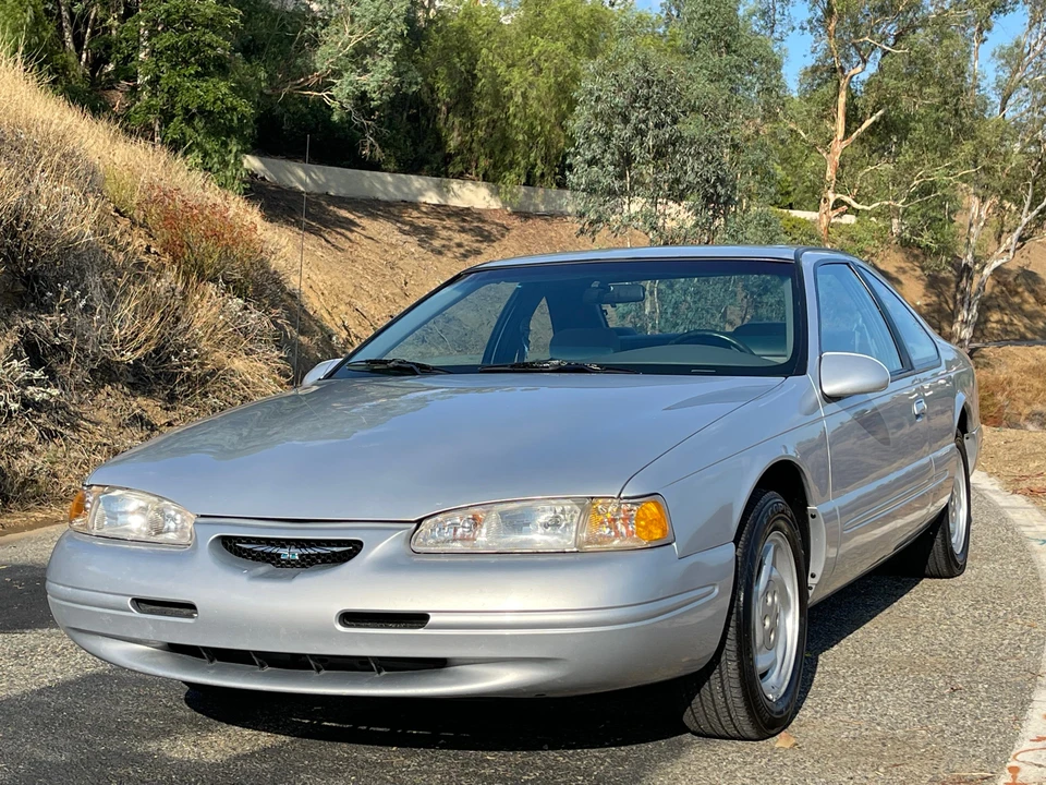 1996 Ford Thunderbird 10th Gen - Image 7 of 31