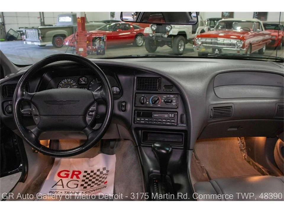 1996 Ford Thunderbird 10th Gen - Image 16 of 31