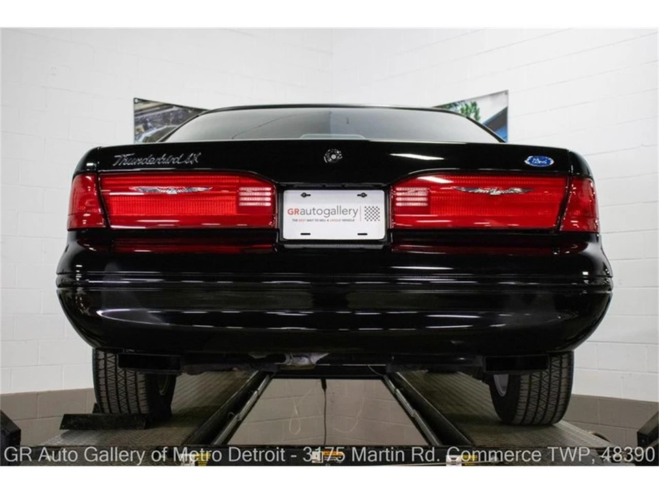 1996 Ford Thunderbird 10th Gen - Image 20 of 31