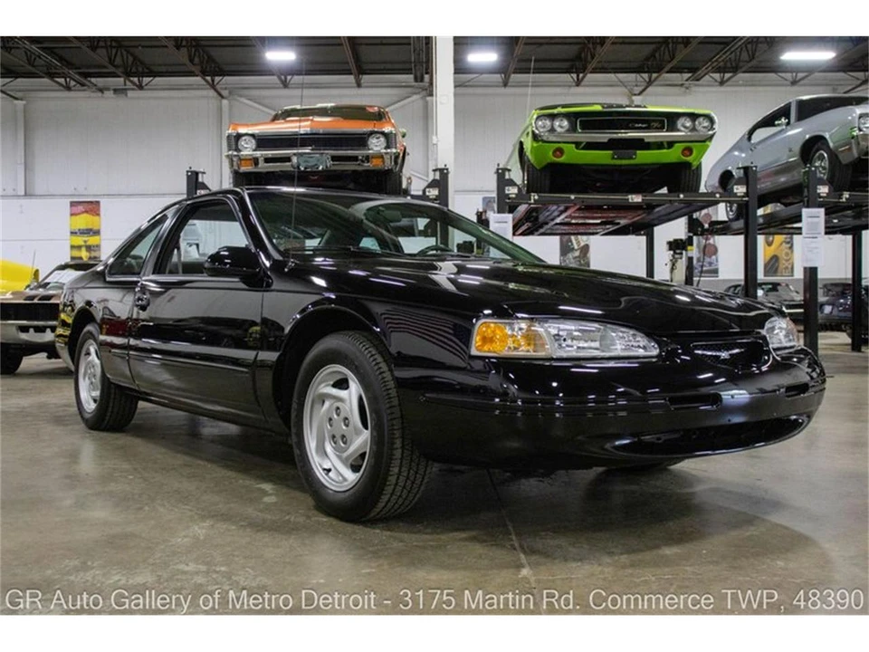 1996 Ford Thunderbird 10th Gen - Image 10 of 31