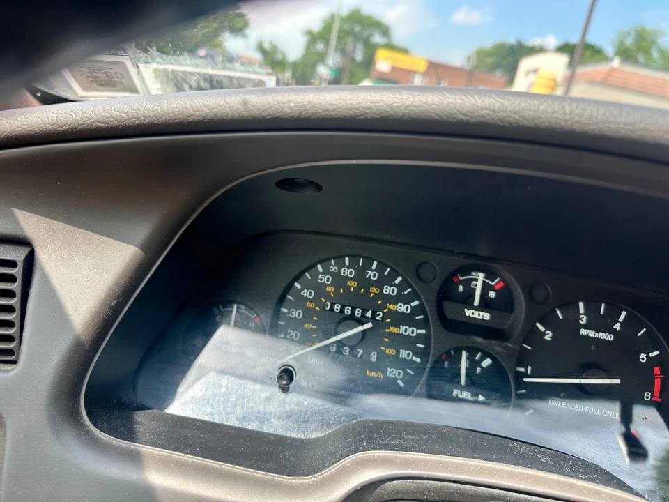 1996 Ford Thunderbird 10th Gen - Image 20 of 21