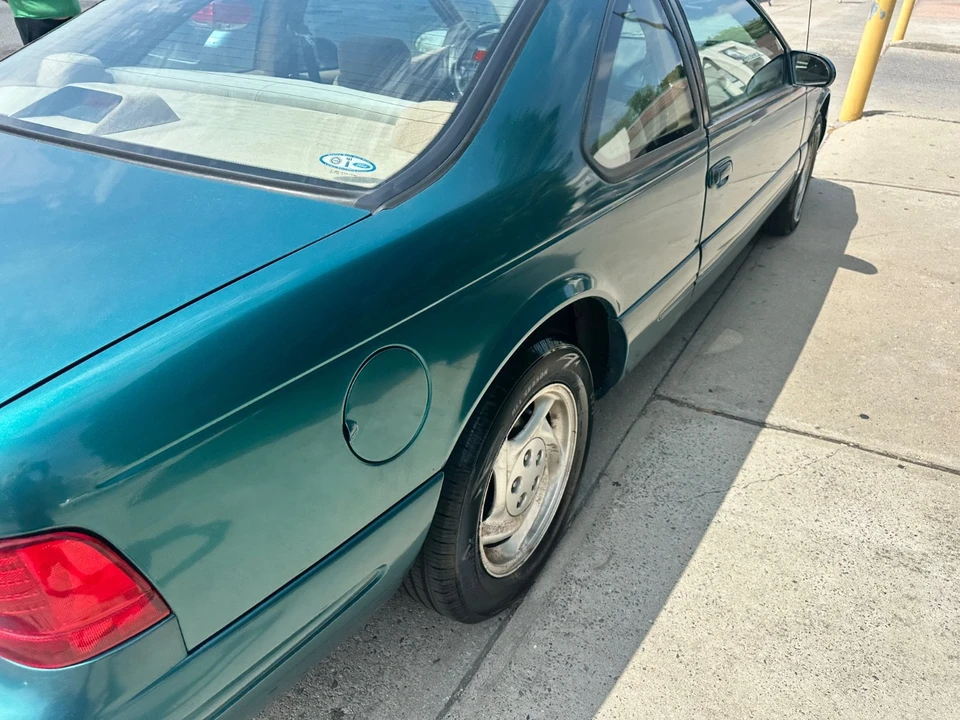 1996 Ford Thunderbird 10th Gen - Image 14 of 21