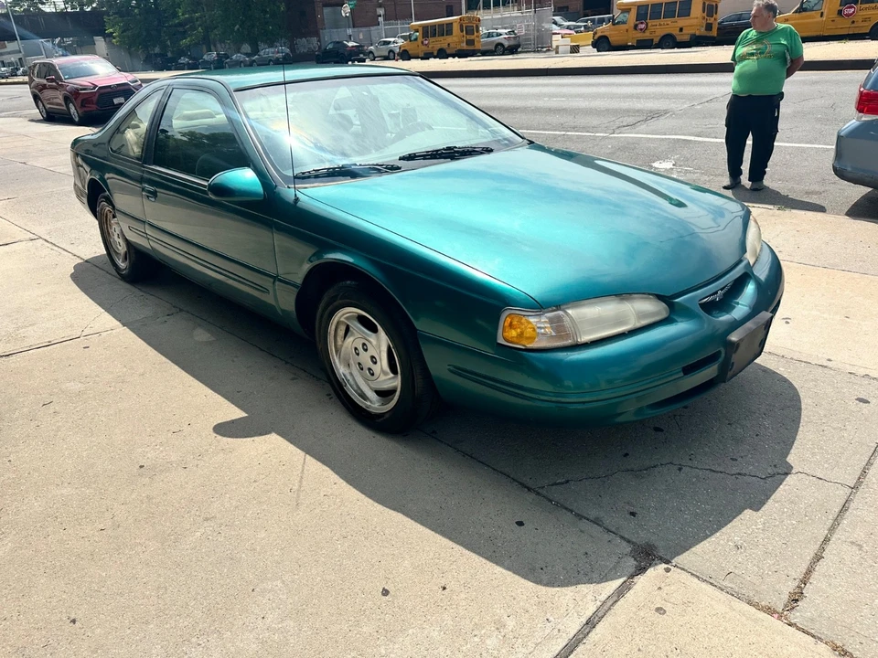 1996 Ford Thunderbird 10th Gen - Image 8 of 21