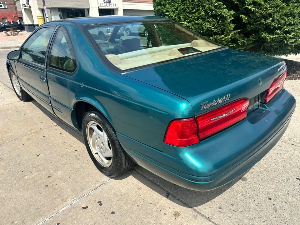 1996 Ford Thunderbird 10th Gen - Image 5 of 21