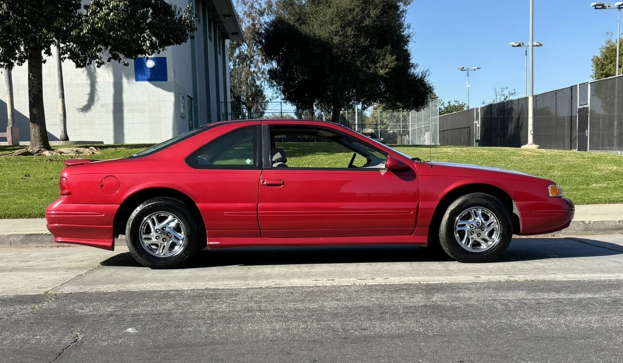 1996 Ford Thunderbird 10th Gen - Image 4 of 20