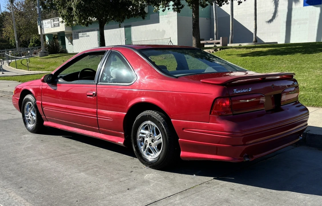 1996 Ford Thunderbird 10th Gen - Image 6 of 20