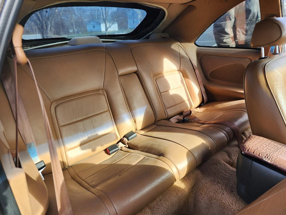 1996 Ford Thunderbird 10th Gen - Image 9 of 12